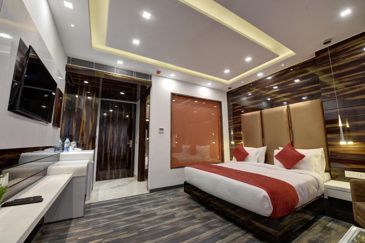 Hotel Golden Tree Noida Exterior foto