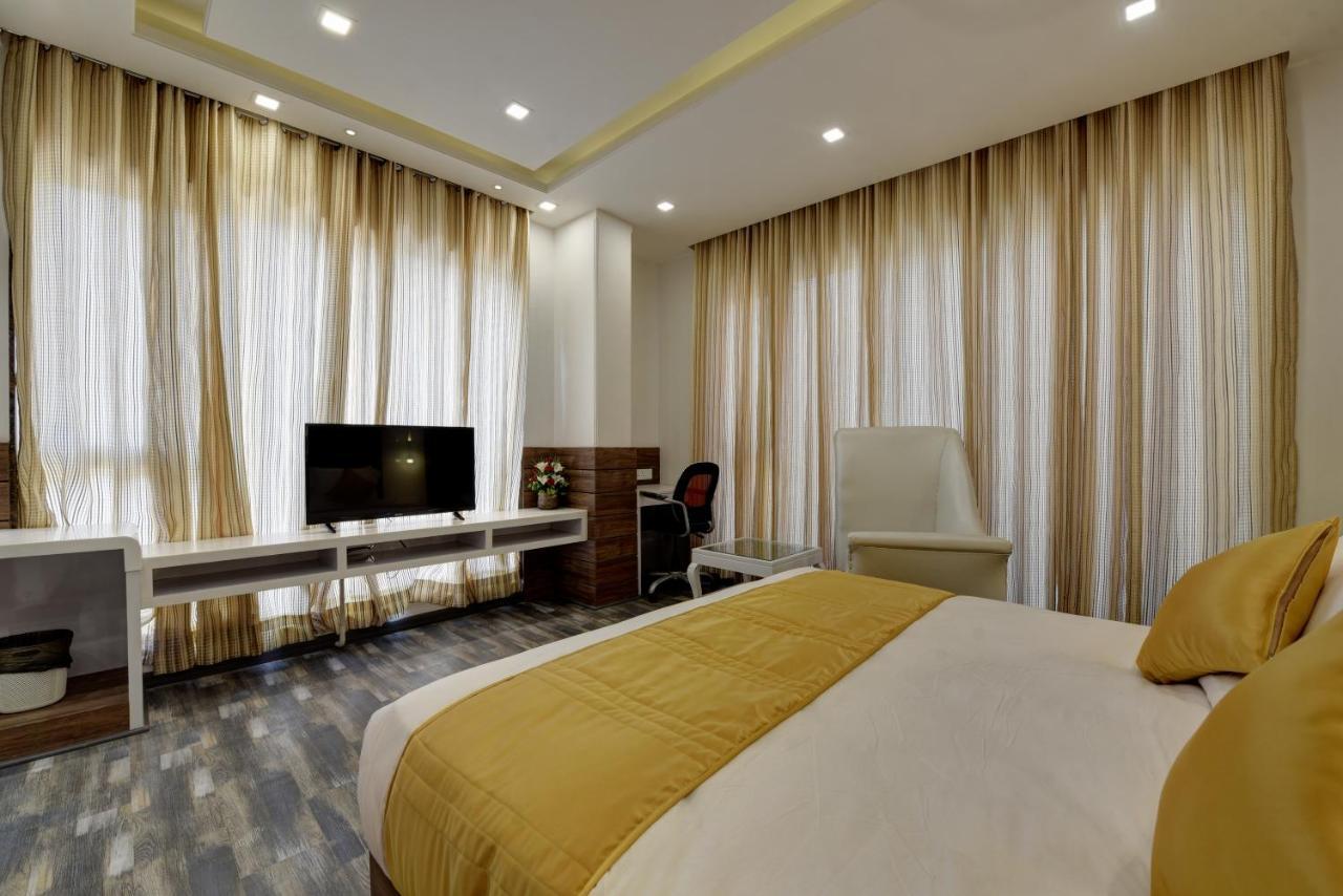 Hotel Golden Tree Noida Exterior foto