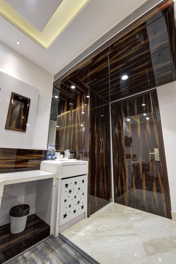 Hotel Golden Tree Noida Exterior foto