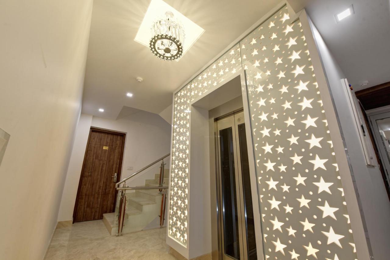 Hotel Golden Tree Noida Exterior foto
