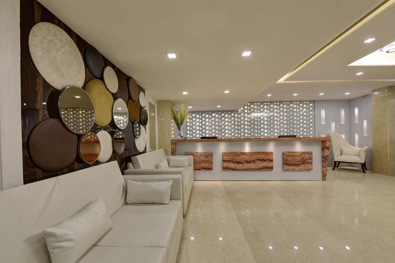 Hotel Golden Tree Noida Exterior foto