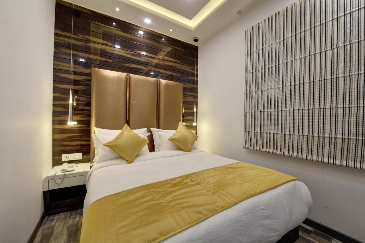 Hotel Golden Tree Noida Exterior foto